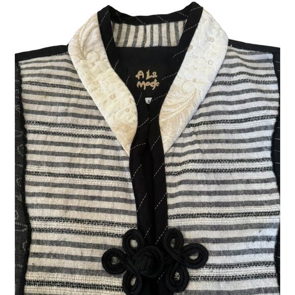 Vintage A La Mode patchwork jacket black cream frog toggle made USA size large - Picture 15 of 15